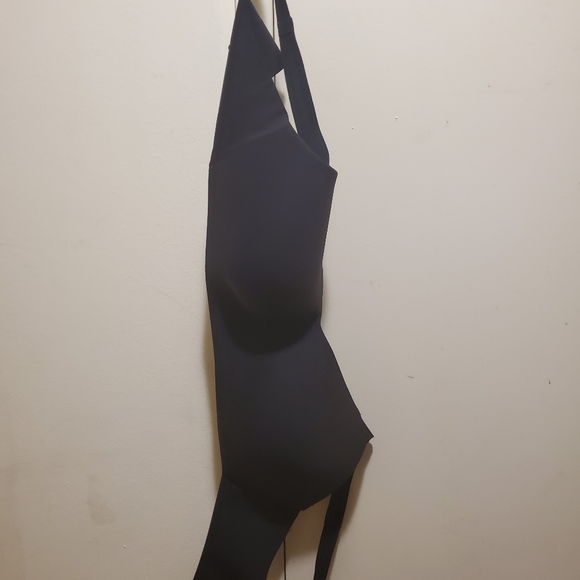 Bras - Picture 3 of 4